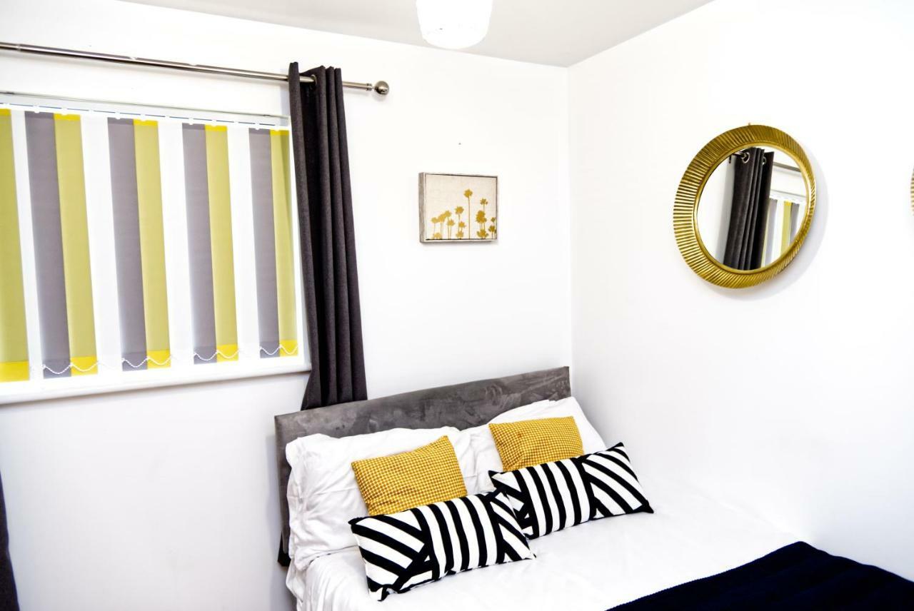 The Pent House - Lushio Apartments Northampton Esterno foto